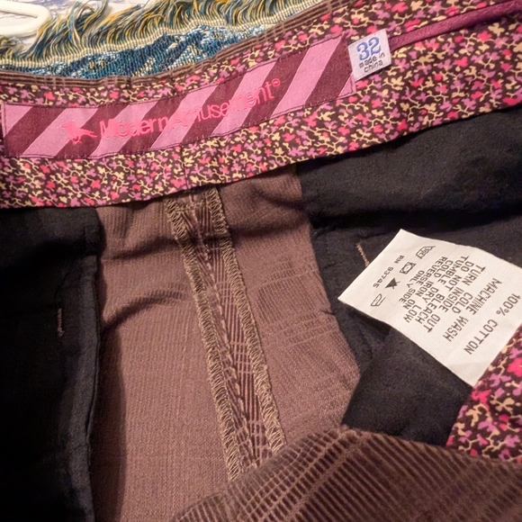 Modern Amusement Brown Cudoroy Set - Picture 4 of 9